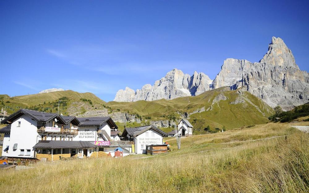 Hotel Alpenrose Passo Rolle Exteriér fotografie
